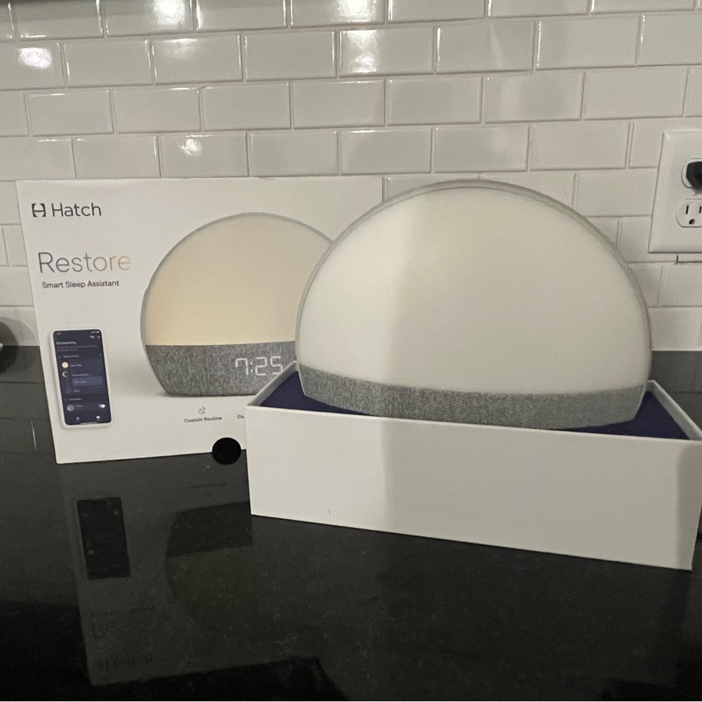 HATCH RESTORE ALARM CLOCK